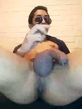 Snapshot of Jovencinho chatting on 02-08-26, 11:30 Jovencinho online show from 02-08-26, 11:30