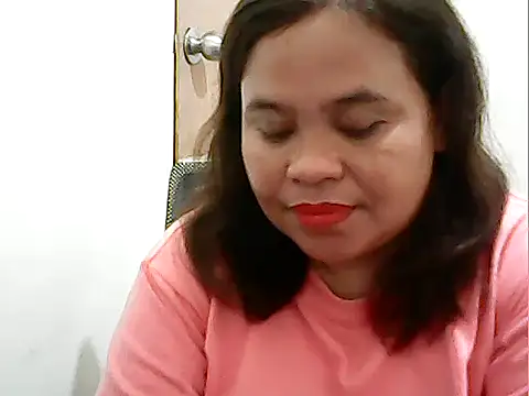 Snapshot of cutechubby chatting on 04-21-26, 10:33 cutechubby online show from 04-21-26, 10:33
