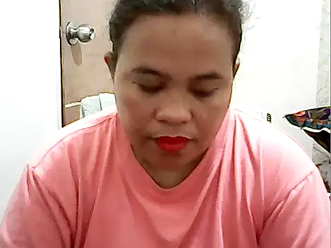 Snapshot of cutechubby chatting on 04-21-26, 11:33 cutechubby online show from 04-21-26, 11:33