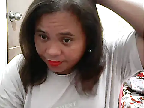 Snapshot of cutechubby chatting on 05-05-26, 09:45 cutechubby online show from 05-05-26, 09:45