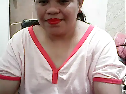 Snapshot of cutechubby chatting on 05-10-26, 12:09 cutechubby online show from 05-10-26, 12:09