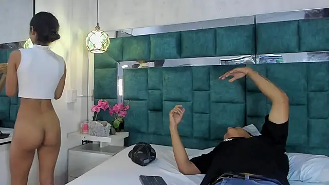  bonnyandclyde online show from 04-12-26, 01:25