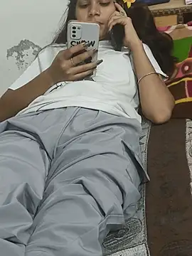 anjli 22 online show from 07-10-26, 10:10