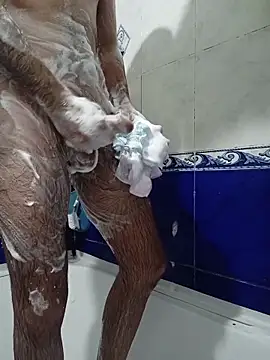 Snapshot of Chik03 chatting on 03-05-26, 09:22 Chik03 online show from 03-05-26, 09:22