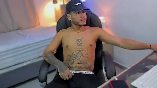 master evil07 online show from 11-26-25, 07:30