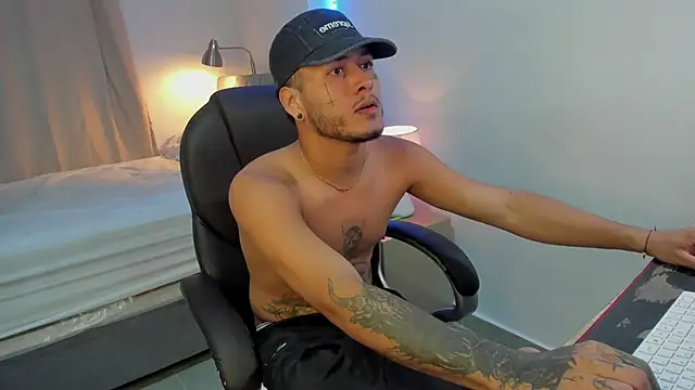 master evil07 online show from 11-30-25, 03:40