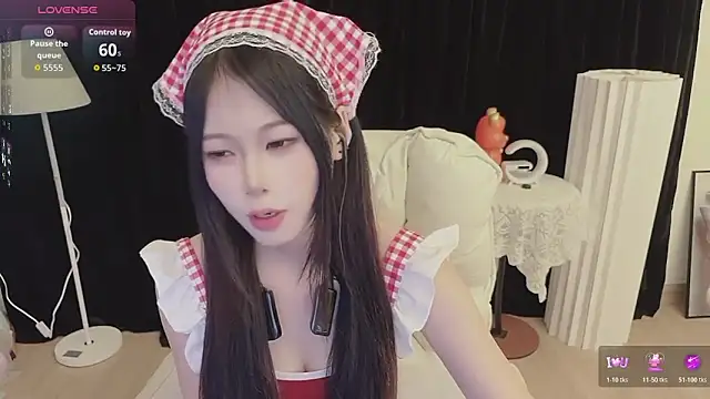 Snapshot of -Annababy chatting on 05-31-26, 07:03 -Annababy online show from 05-31-26, 07:03