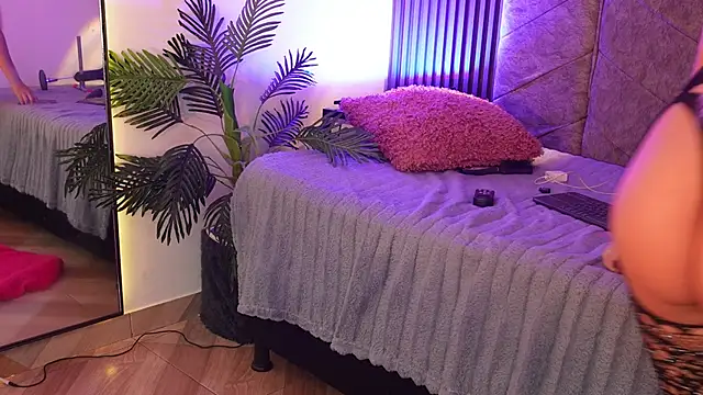 amberthangelss online show from 04-07-26, 12:40