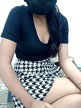 Triptii 0 online show from 12-21-25, 04:41