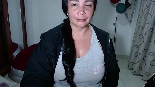 vivian-milf online show from 02-23-26, 11:38