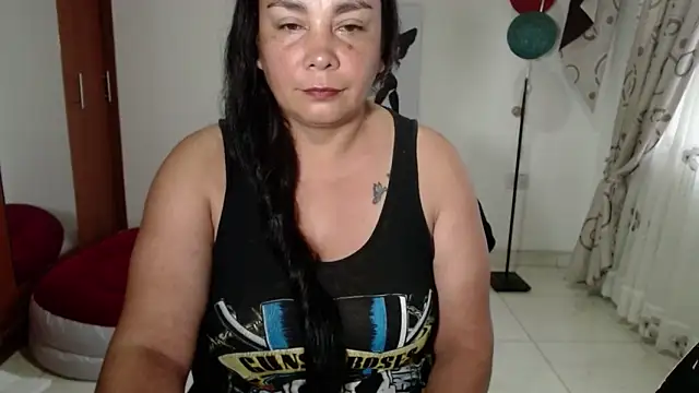 Snapshot of vivian-milf chatting on 01-14-26, 09:40 vivian-milf online show from 01-14-26, 09:40