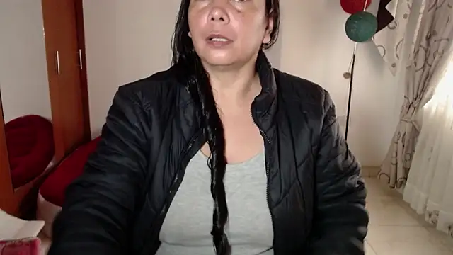 Snapshot of vivian-milf chatting on 12-04-25, 12:37 vivian-milf online show from 12-04-25, 12:37