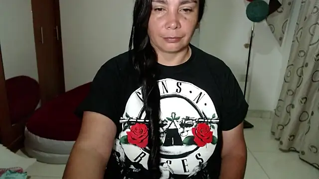 Snapshot of vivian-milf chatting on 12-18-25, 12:38 vivian-milf online show from 12-18-25, 12:38