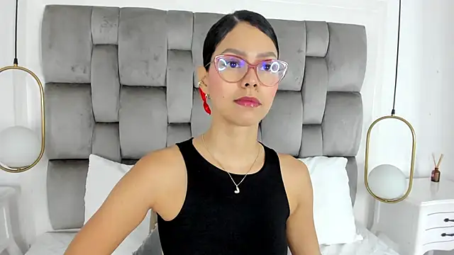 Snapshot of gaby_smit__ chatting on 06-10-26, 11:44 gaby smit online show from 06-10-26, 11:44