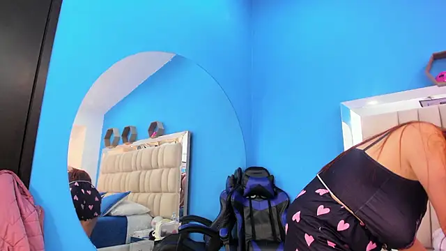 melany love0 online show from 02-26-26, 12:49