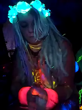 Horny hippie online show from 11-26-25, 12:38