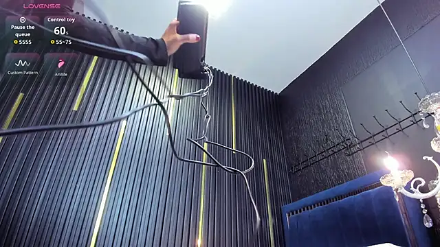 LolyYunno online show from 12-05-25, 03:38