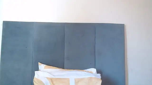 Chocolatebae86 online show from 04-01-26, 06:48