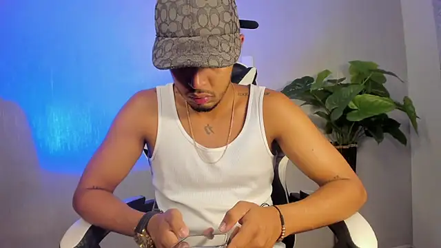 Brand Collins online show from 12-19-25, 09:33