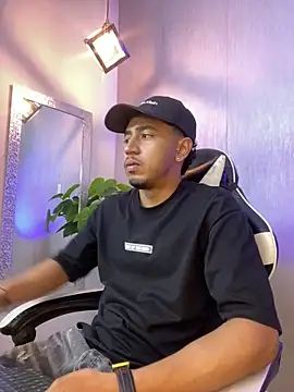 Snapshot of Brand_Collins chatting on 02-26-26, 11:54 Brand Collins online show from 02-26-26, 11:54