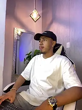 Snapshot of Brand_Collins chatting on 02-24-26, 11:22 Brand Collins online show from 02-24-26, 11:22