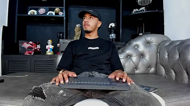 Brand Collins online show from 01-07-26, 07:52