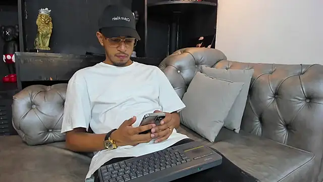 Brand Collins online show from 12-04-25, 08:30