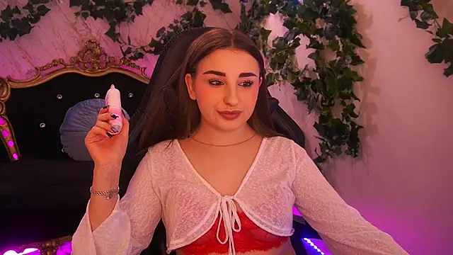 Snapshot of NaomiBaae chatting on 12-04-25, 02:27 NaomiBaae online show from 12-04-25, 02:27