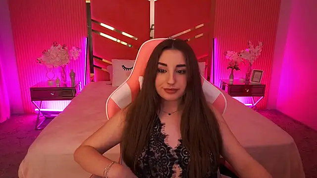 Snapshot of NaomiBaae chatting on 11-28-25, 03:01 NaomiBaae online show from 11-28-25, 03:01