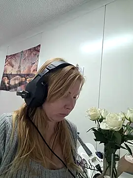 JenyJansy online show from 12-18-25, 08:34