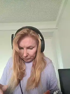 JenyJansy online show from 11-28-25, 01:44
