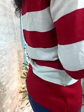 Juliekhan 98 online show from 01-06-26, 06:17