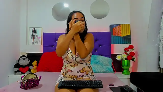 Snapshot of AzumiWalker chatting on 02-11-26, 01:22 AzumiWalker online show from 02-11-26, 01:22