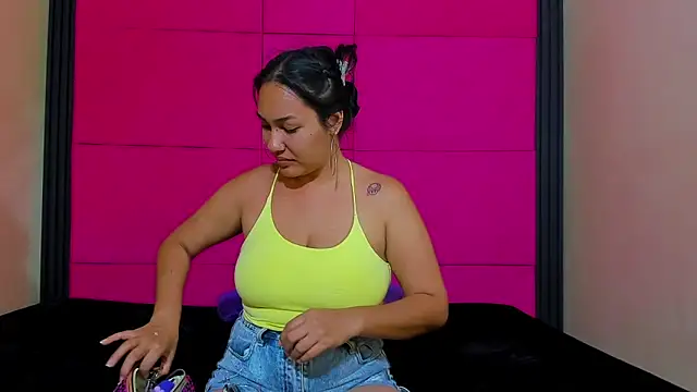 Snapshot of AzumiWalker chatting on 02-21-26, 01:40 AzumiWalker online show from 02-21-26, 01:40