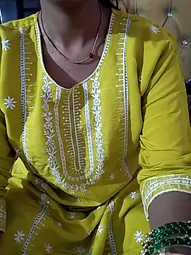 Snapshot of RASHMI_SHARMA9 chatting on 02-15-26, 11:42 RASHMI SHARMA9 online show from 02-15-26, 11:42