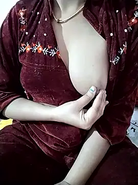 RASHMI SHARMA9 online show from 01-08-26, 05:52