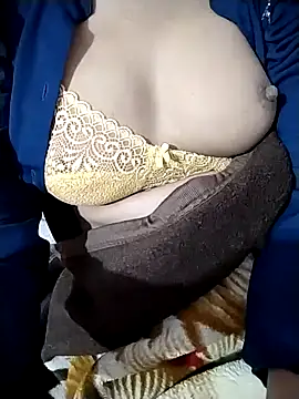 RASHMI SHARMA9 online show from 12-13-25, 08:04