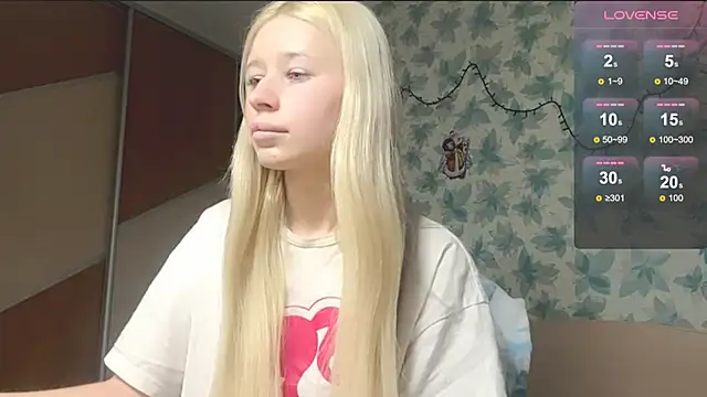 Barbie Blondie online show from 03-17-26, 03:48