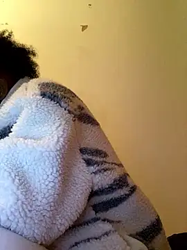    Hannah    online show from 01-10-26, 02:18