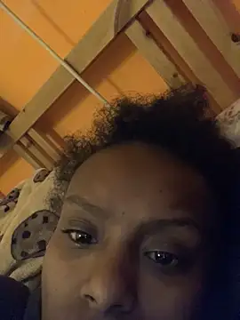    Hannah    online show from 11-27-25, 02:39