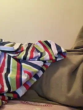    Hannah    online show from 12-15-25, 12:38