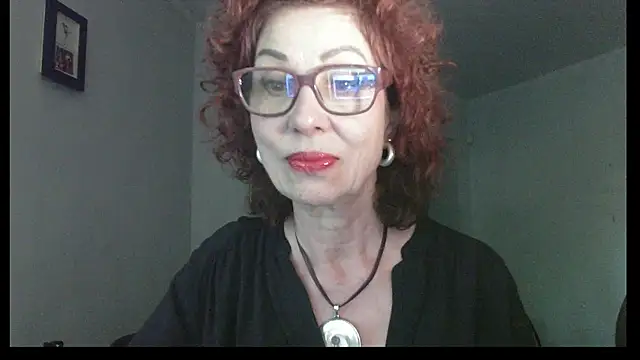 Snapshot of Kelly_Flurr chatting on 05-25-26, 02:05 Kelly Flurr online show from 05-25-26, 02:05
