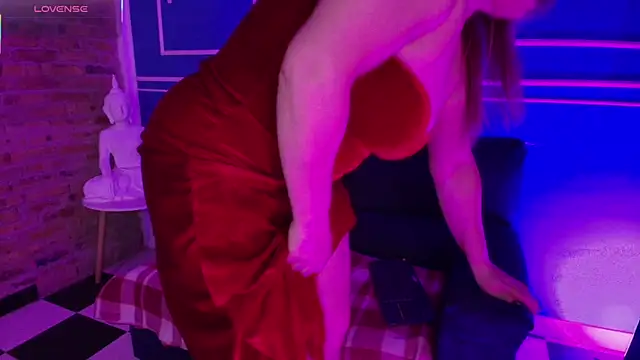 Anto Thompson online show from 12-21-25, 03:41