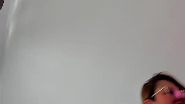 Snapshot of Anto_Thompson chatting on 05-19-26, 07:21 Anto Thompson online show from 05-19-26, 07:21