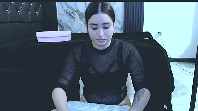 NoaLeon21 online show from 04-01-26, 07:00