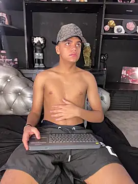 Isaac Collins  online show from 12-16-25, 08:02