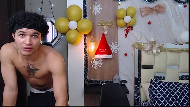 Snapshot of kim_curlyy chatting on 11-26-25, 05:57 kim curlyy online show from 11-26-25, 05:57