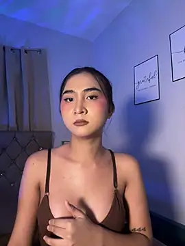 Diannellove online show from 03-18-26, 05:03