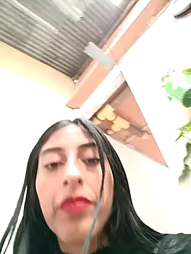 Im Kloe online show from 12-16-25, 08:24