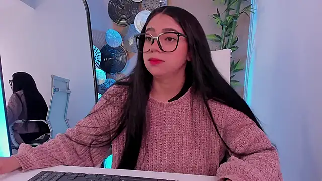 luna cute   online show from 01-19-26, 12:53